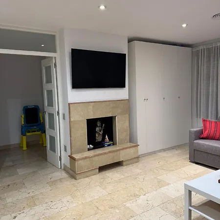 Dentro De Puerto Banus 아파트 마르베야