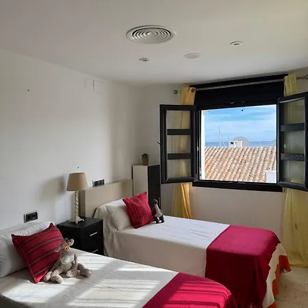 Dentro De Puerto Banus 아파트
