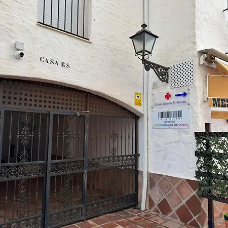 Dentro De Puerto Banus 마르베야
